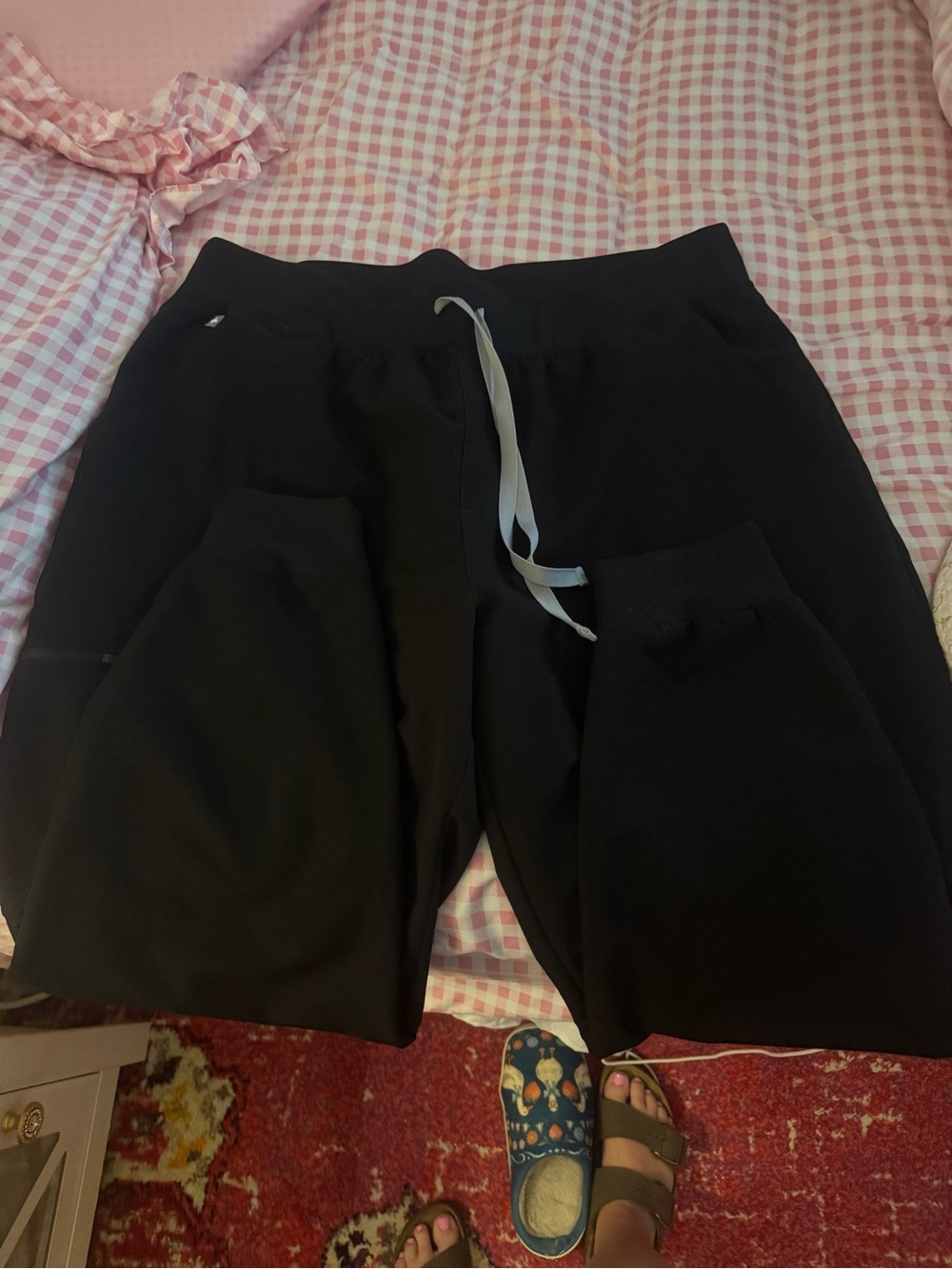 Black figs scrub joggers